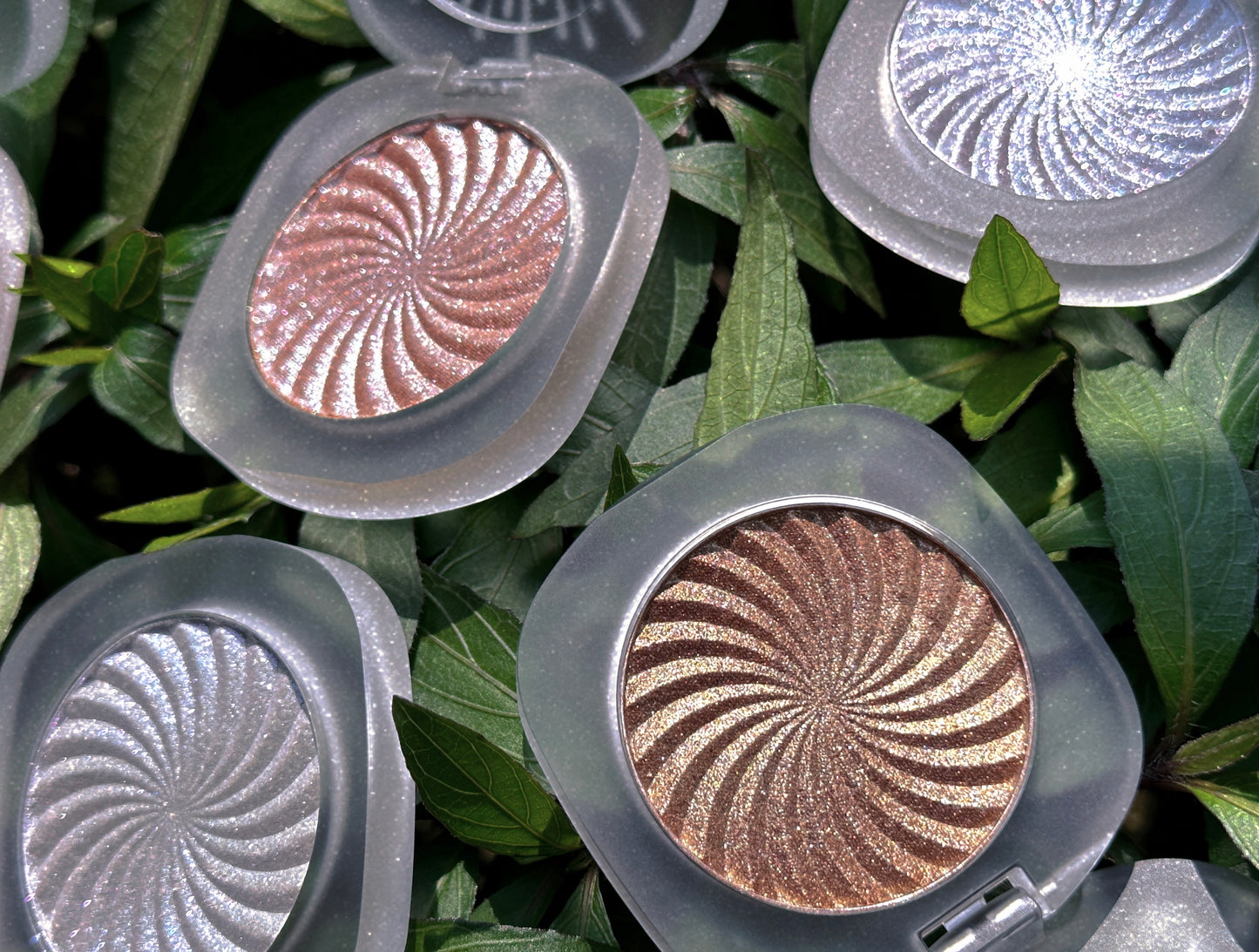 Cream Highlighter Compact - 04 Champagne