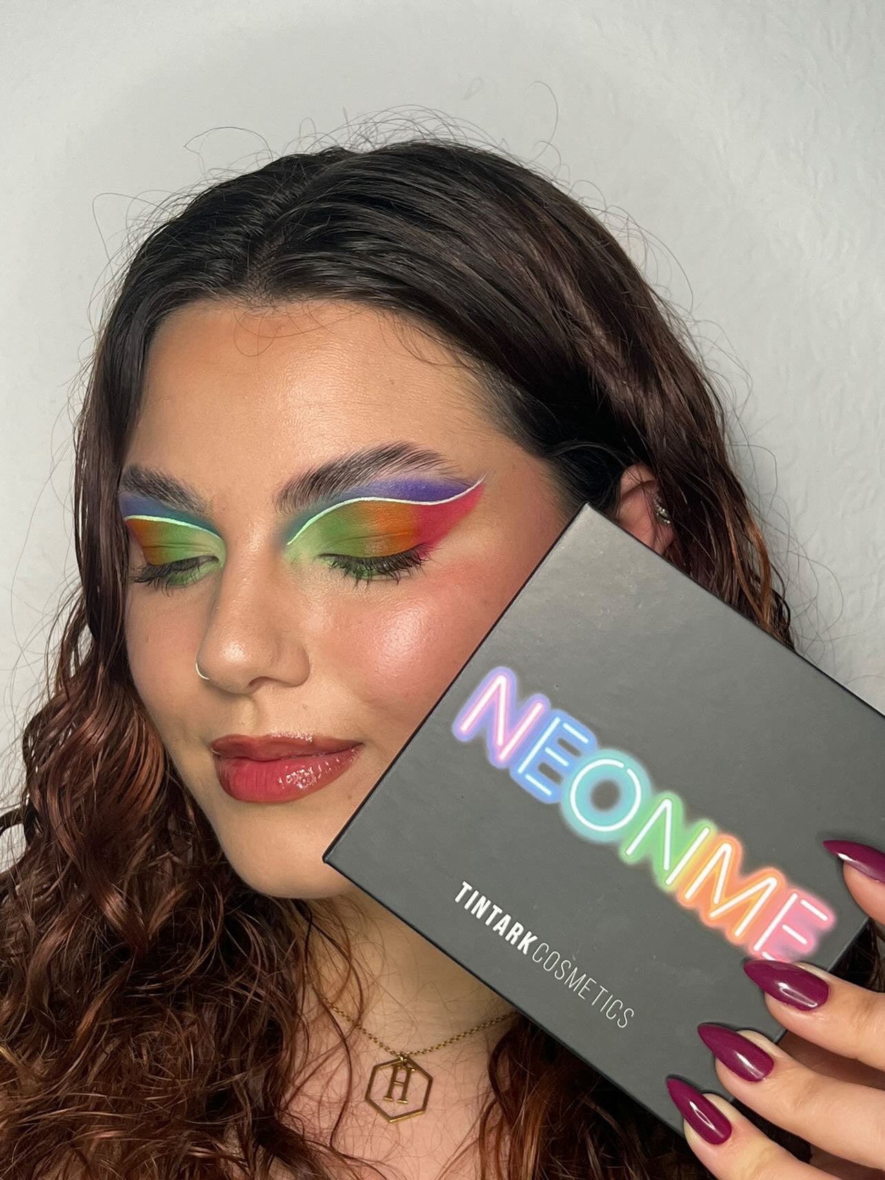 NEON ME Eyeshadow Palette